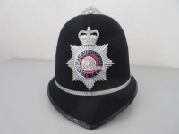 Originaler britischer Bobbyhelm, " Northamptonshire Police "