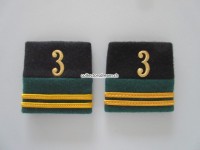 Schulterschlaufen (Achselschlaufen) Paar, Offizier, Oberleutnant, Bat.3, 2-farbig, schwarz-dunkelgrün