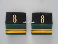 Schulterschlaufen (Achselschlaufen) Paar, Offizier, Oberleutnant, Bat.8, 2-farbig, schwarz-dunkelgrün