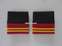 Schulterschlaufen (Achselschlaufen) Paar, Offizier, Oberleutnant, 2-farbig, schwarz-ziegelrot