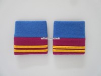 Schulterschlaufen (Achselschlaufen) Paar, Offizier, Oberleutnant, 2-farbig, hellblau-weinrot