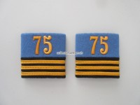 Schulterschlaufen (Achselschlaufen) Paar Offizier Hauptmann Bat.75, 2-farbig hellblau-schwarz