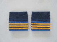 Schulterschlaufen Patten (Achselschlaufen) Paar, Offizier, Hauptmann, 2-farbig, dunkelblau-hellblau