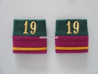 Schulterschlaufen (Achselschlaufen) Paar, Offizier, Leutnant, Bat.19, 2-farbig, dunkelgrün-weinrot