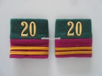 Schulterschlaufen (Achselschlaufen) Paar, Offizier, Oberleutnant, Bat.20, 2-farbig, dunkelgrün-weinrot