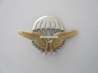 Beret Metallabzeichen Militär, Parachute, Insigne militaire