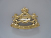 Beret Metallabzeichen, wohl Luftwaffe