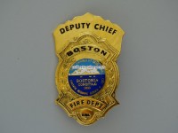 Metall Badge / Dienstmarke Deputy Chief Boston Fire Dept. 
