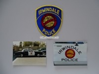 Stoffabzeichen / 2 Streifenwagen Fotos, Irwindale Police, California
