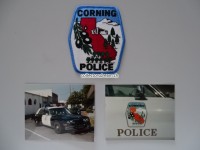 Stoffabzeichen / 2 Streifenwagen Fotos, Corning Police, California