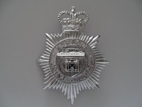 Bobbyhelm Metallabzeichen, British " Norfolk Joint Police "