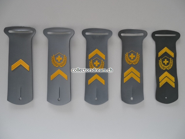 Gradstrippen / Rangschlaufen "Gummiadler" Korporal-Wachtmeister-Fourier-Feldweibel-Adjutant