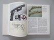 Buch, Colts, Revolver und Pistolen
