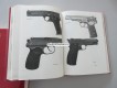 Doppelband: Handfeuerwaffen, Jaroslav Lugs, deutsche Ausgabe von 1977