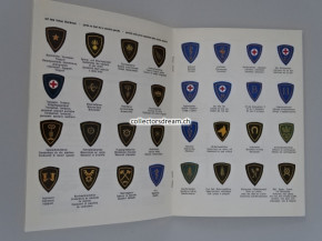 Büchlein, Uniformen und Abzeichen der schweizerischen Armee, Ausgabe von 1976