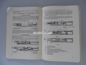 Reglement/Anleitung Vorschriften für den Waffenmechanikerdienst an Handfeuer- und Automatwaffen. I. Teil & II. Teil / 1954