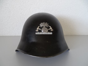 Feuerwehrhelm aus Stahlblech Ct. Vaud / Kt. Waadt