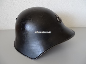 Feuerwehrhelm aus Stahlblech Ct. Vaud / Kt. Waadt