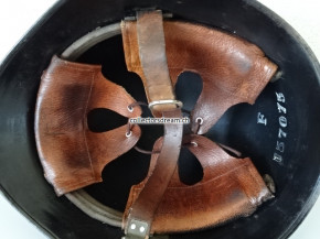 Feuerwehrhelm aus Stahlblech Ct. Vaud / Kt. Waadt