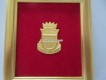 Wandplakette mit orig. Metall Mützenabzeichen, Police Ville de Lausanne