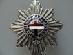 Helm / Mützen oder Brustabzeichen, Britisch "HONI SOIT QUI MAL Y PENSE" Leitspruch des britischen Hosenband Ordens