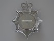 Bobbyhelm Metallabzeichen, British Bedfordshire Police