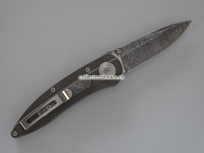 Böker Damast Jahresmesser 2007. Klinge mit 300 Lagen Balbach Damast