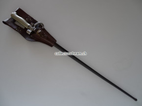 Antikes Bajonett zu Lebel Gewehr Model 1886 Frankreich, inkl. orig. Ledertragefrosch