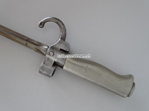 Antikes Bajonett zu Lebel Gewehr Model 1886 Frankreich, inkl. orig. Ledertragefrosch
