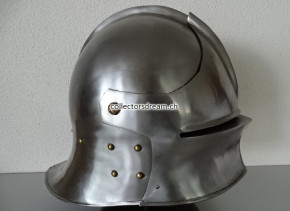 Schaller Ritterhelm, verwendet im 15. Jahrhundert - Replikat