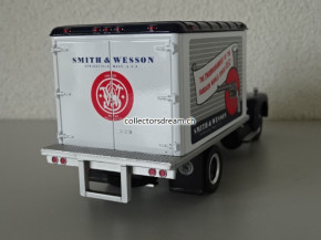 Smith & Wesson Modell Van 1957 Masstab 1/34