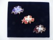 H.R. Giger Pin Set " Untertunnelung der Schweiz " aus dem Jahr 1993. Limitierte Auflage